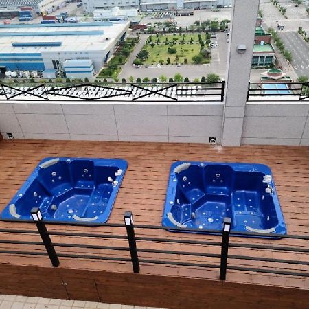 פייונגטק Western Bay Marina Hotel מראה חיצוני תמונה
