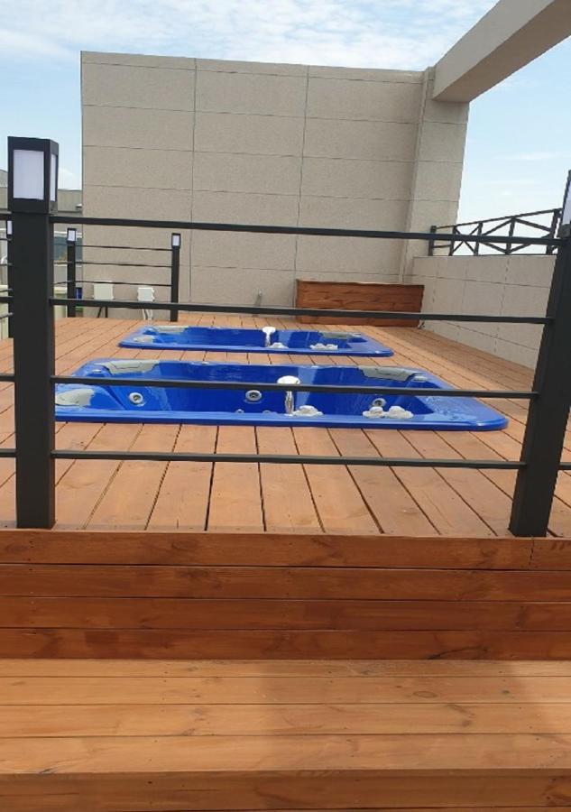 פייונגטק Western Bay Marina Hotel מראה חיצוני תמונה