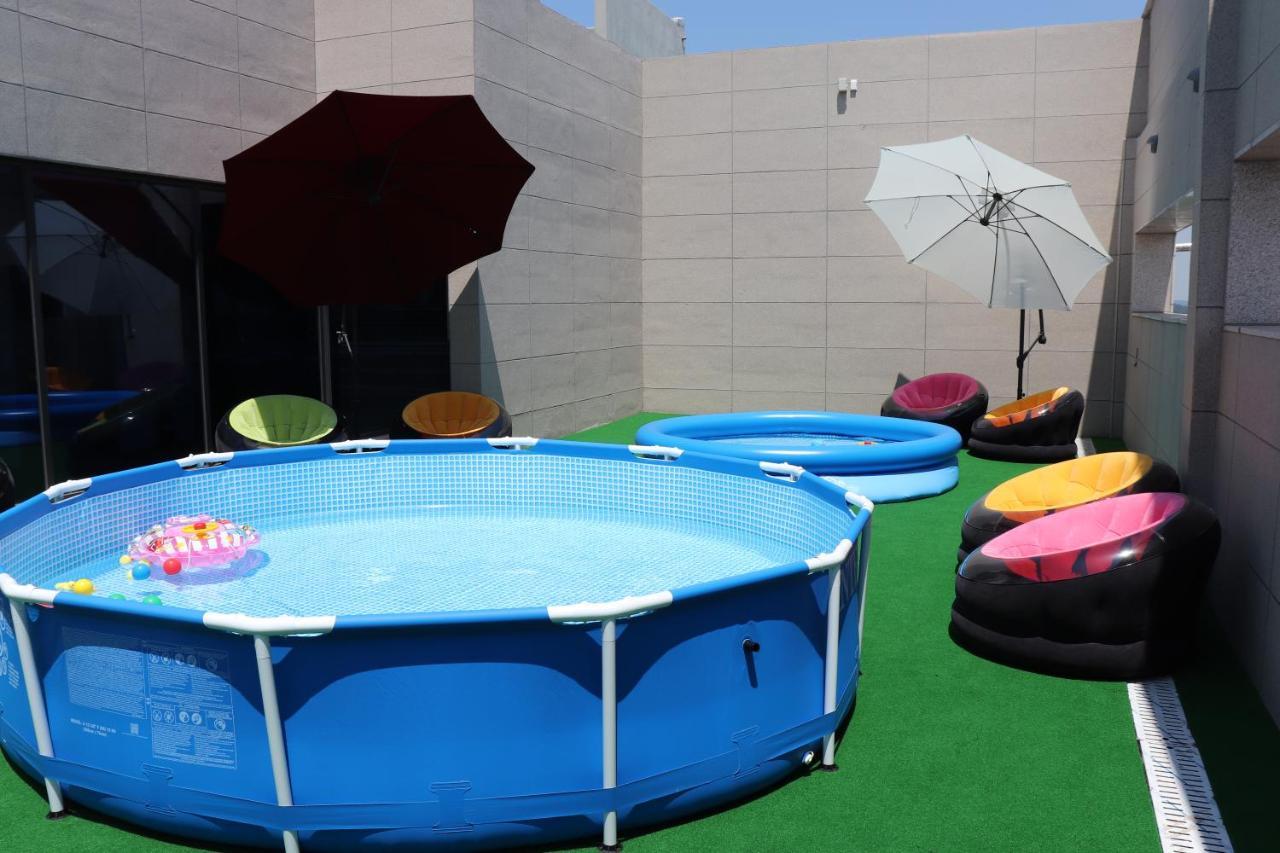 פייונגטק Western Bay Marina Hotel מראה חיצוני תמונה