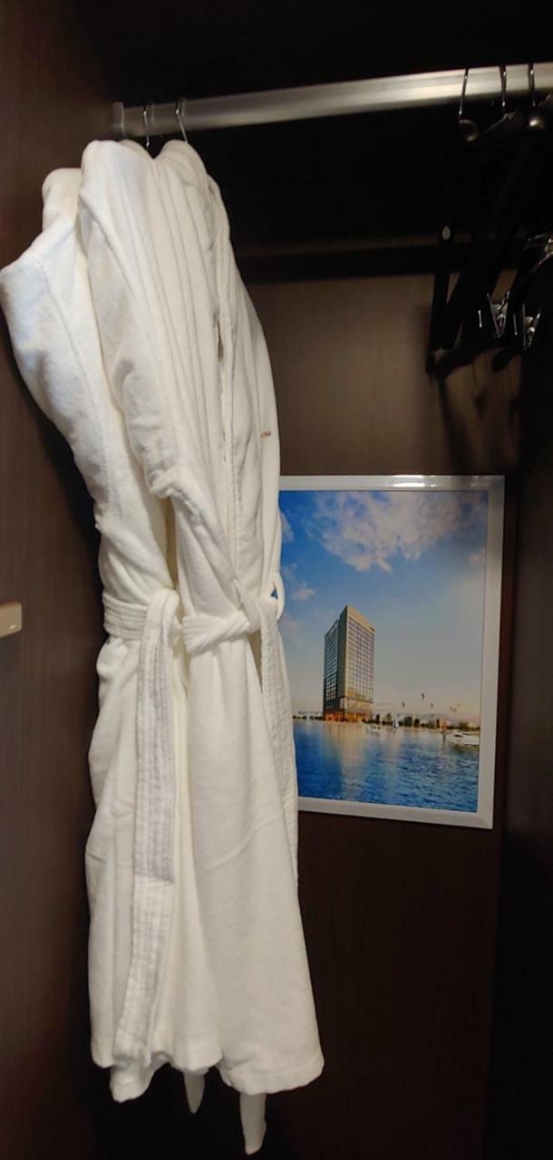פייונגטק Western Bay Marina Hotel מראה חיצוני תמונה