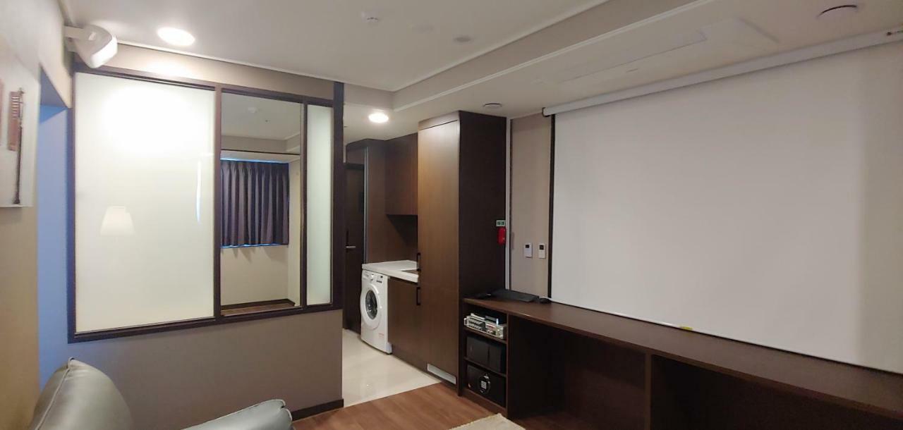 פייונגטק Western Bay Marina Hotel מראה חיצוני תמונה
